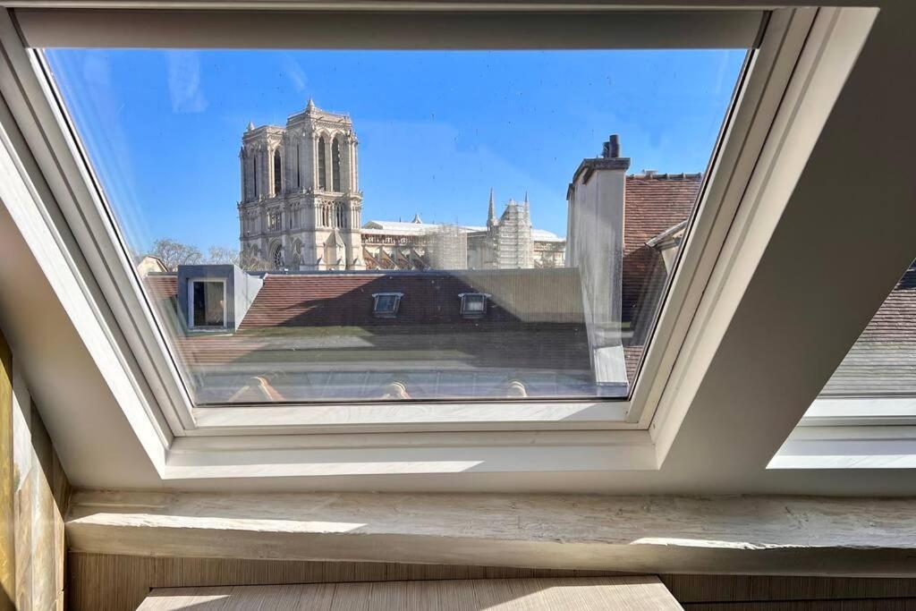 Appartement Rooftop Triplex With Garden At Notre Dame
